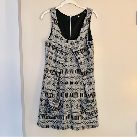 ✨Lovely Gray & Black Knit Sweater Dress✨ - Picture 1 of 3